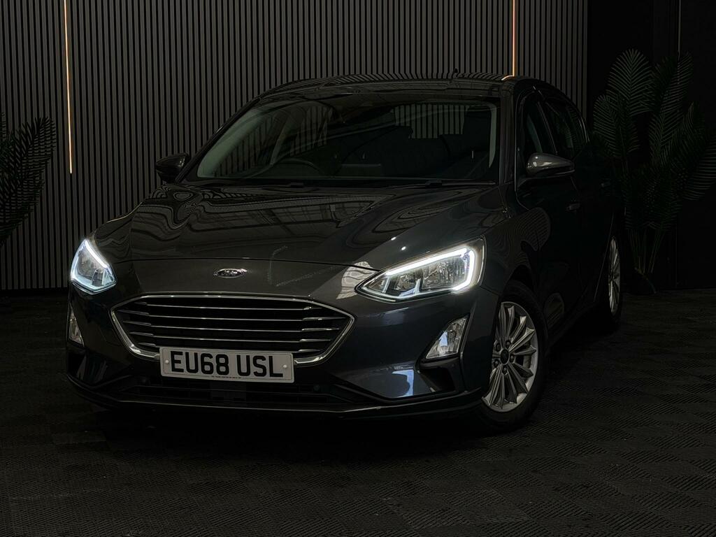 Ford Focus Titanium Grey