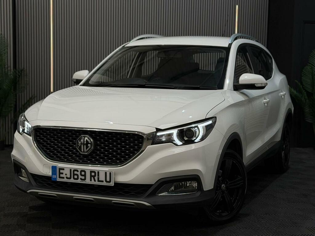 MG ZS Exclusive White