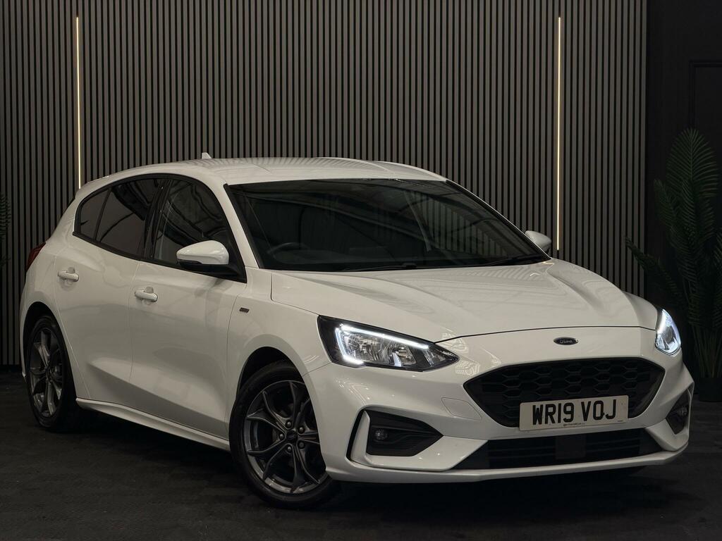 Ford Focus St-line White #4
