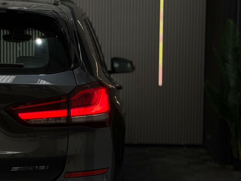 BMW X1 20I Se Suv Black #13