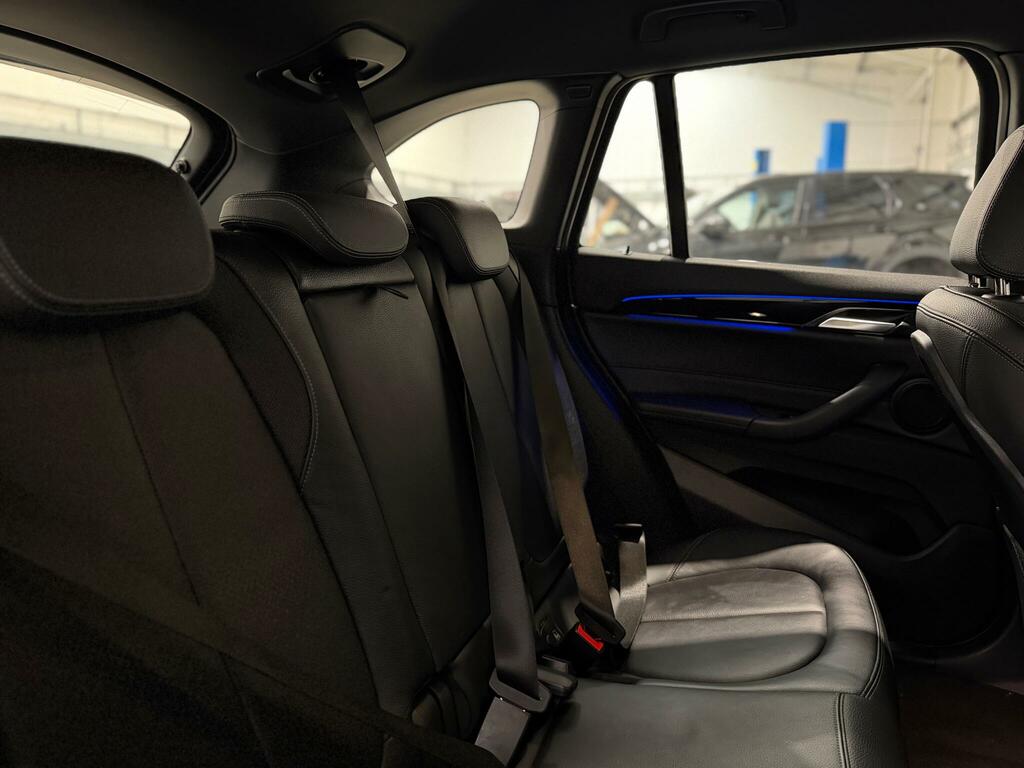 BMW X1 20I Se Suv Black #32