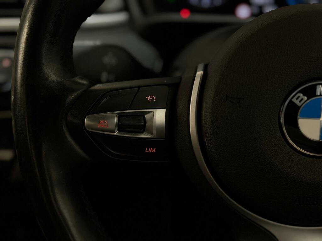 BMW X1 20I Se Suv Black #20