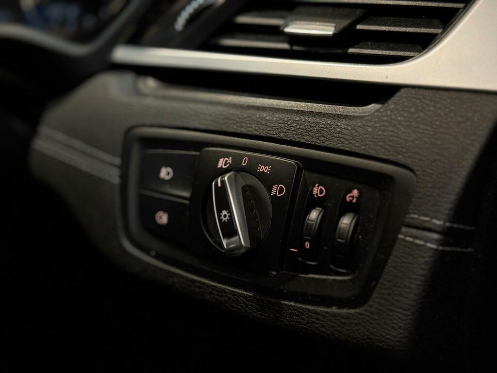 BMW X1 20I Se Suv Black #19