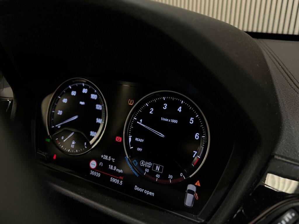 BMW X1 20I Se Suv Black #17