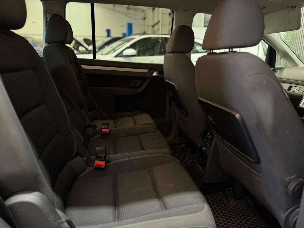 Volkswagen Touran 1.9 Tdi Bluemotion Tech Black #26