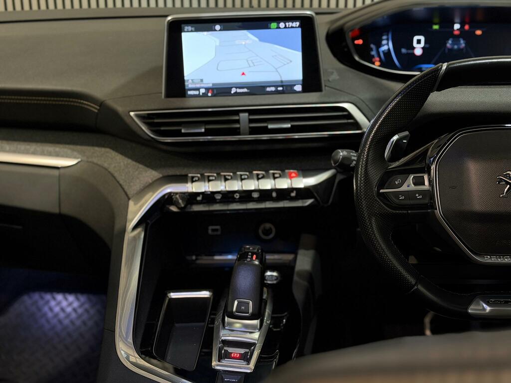 Peugeot 3008 1.2 Puretech Allure Grey #19