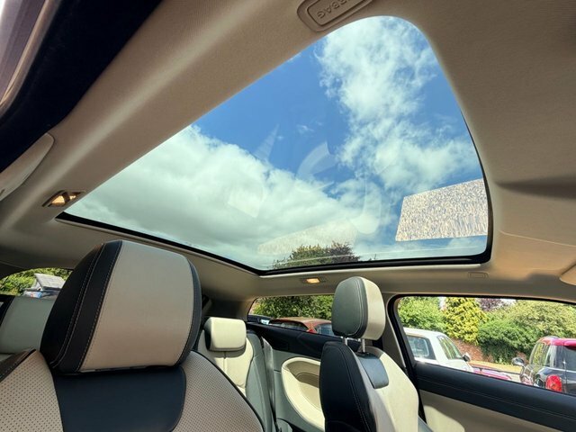 Land Rover Range Rover Evoque 2.0 Td4 Se Tech Pan Roof, 20 Alloys Inc, 4X4, #59