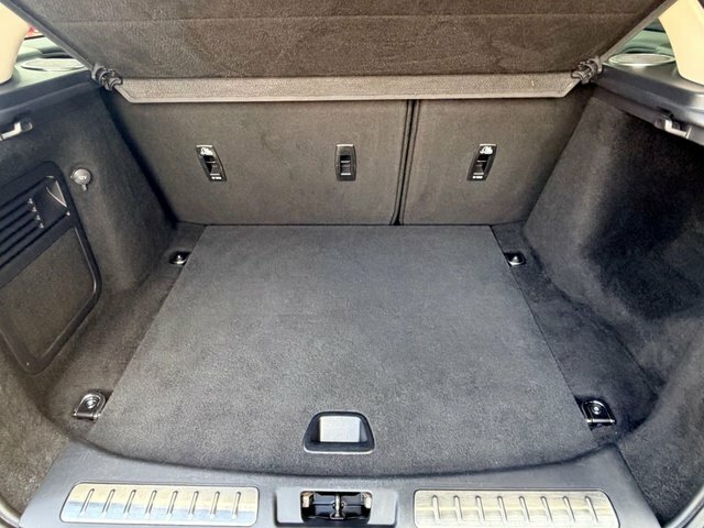 Land Rover Range Rover Evoque 2.0 Td4 Se Tech Pan Roof, 20 Alloys Inc, 4X4, #30