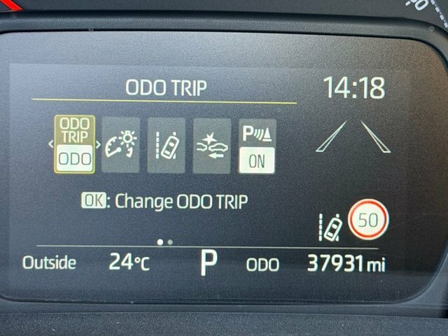 Toyota Aygo X 1.0 Vvt-i Edge Canvas Hatchback X-shift Beige #2