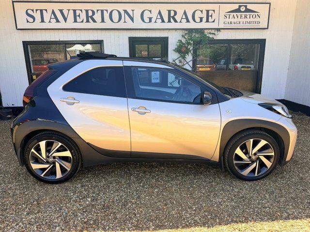 Toyota Aygo X 1.0 Vvt-i Edge Canvas Hatchback X-shift Beige #5