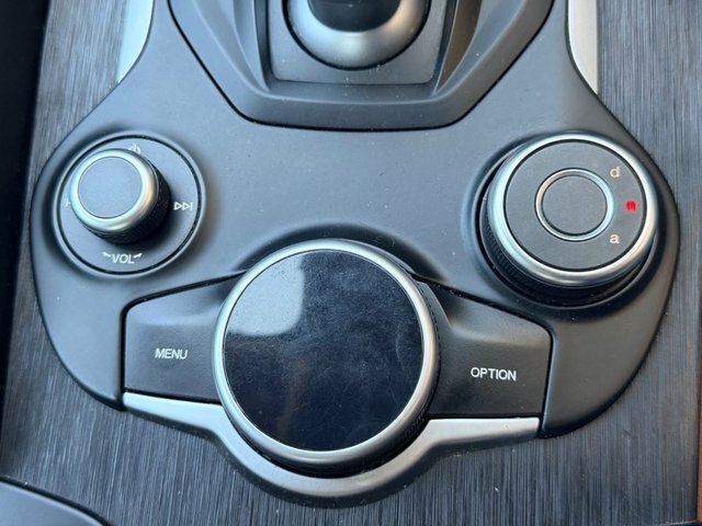 Alfa Romeo Giulia 2.0T Nero Edizione Saloon Euro 6 Blue #45