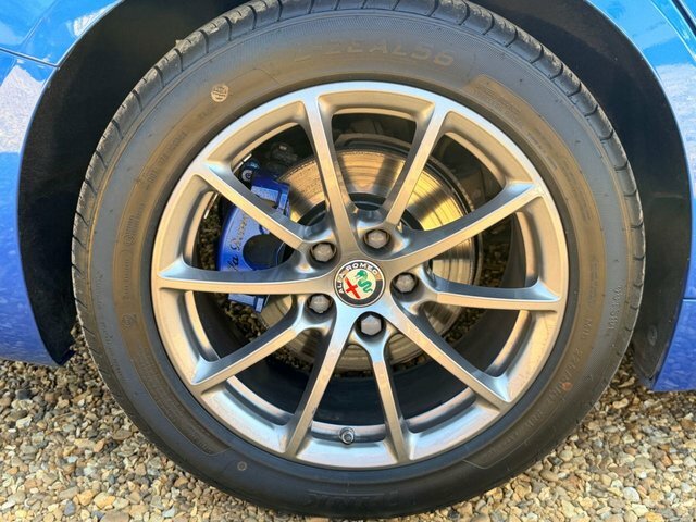 Alfa Romeo Giulia 2.0T Nero Edizione Saloon Euro 6 Blue #12