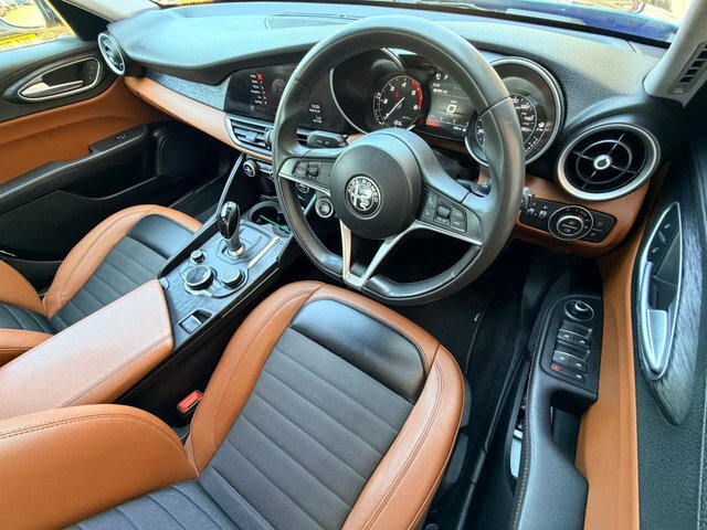 Alfa Romeo Giulia 2.0T Nero Edizione Saloon Euro 6 Blue #30