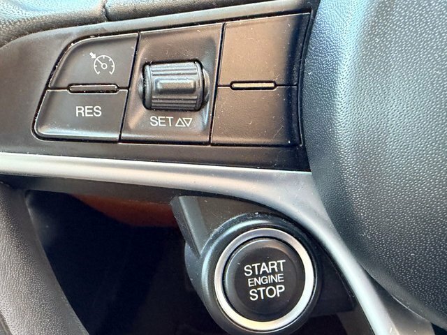 Alfa Romeo Giulia 2.0T Nero Edizione Saloon Euro 6 Blue #46