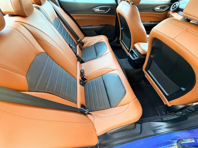 Alfa Romeo Giulia 2.0T Nero Edizione Saloon Euro 6 Blue #26