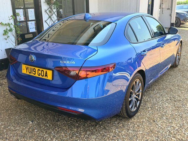 Alfa Romeo Giulia 2.0T Nero Edizione Saloon Euro 6 Blue #7