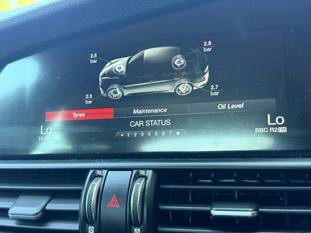 Alfa Romeo Giulia 2.0T Nero Edizione Saloon Euro 6 Blue #38