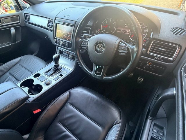 Volkswagen Touareg Touareg V6 R-line Tdi Bluemotion Technology White #32