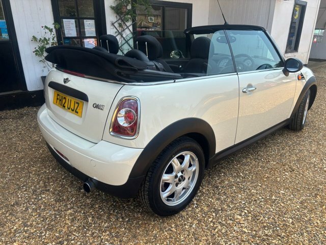 Mini Convertible 1.6 One Convertible Euro 5 98 P White #6