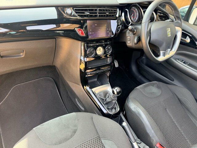 DS DS 3 Cabrio 1.2 Puretech Elegance Cabriolet White #3