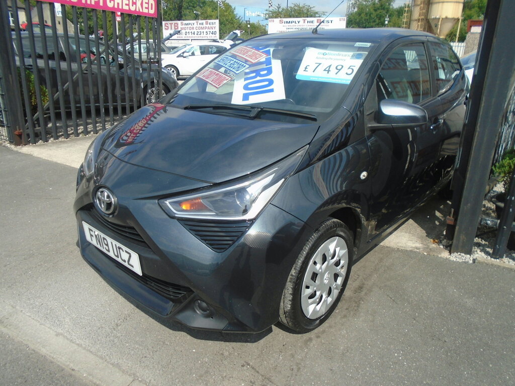 Toyota Aygo 1.0 Vvt-i X-play Hatchback Euro FN19UCZ Grey #2