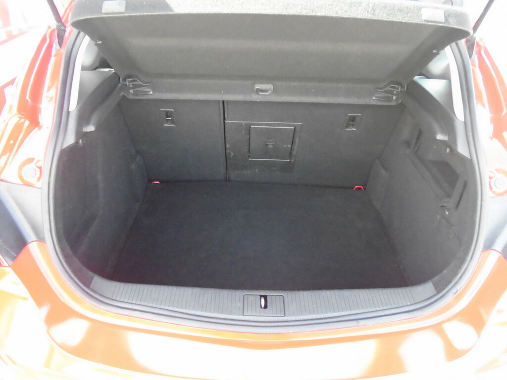 Vauxhall Astra 1.6I 16V Elite Red #16