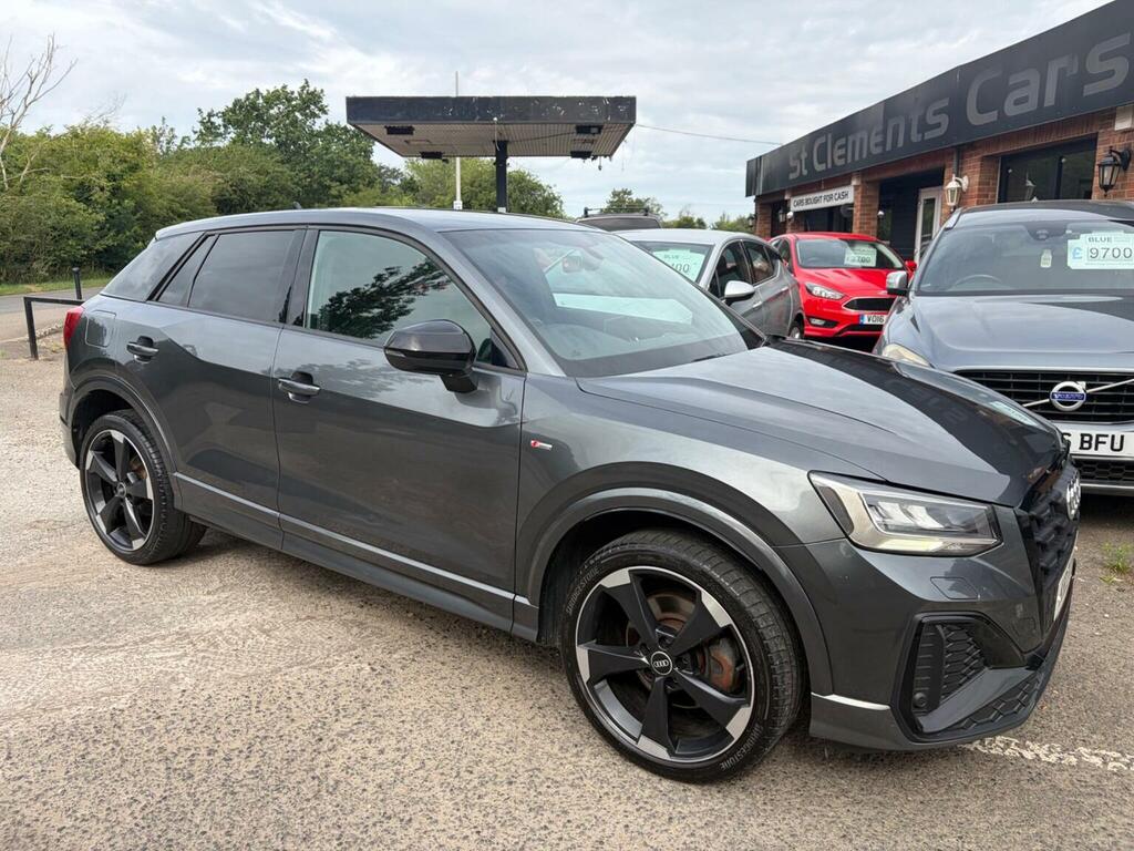 Audi Q2 Suv 1.5 Tfsi Cod 35 Black Edition S Tronic Euro 6 Grey