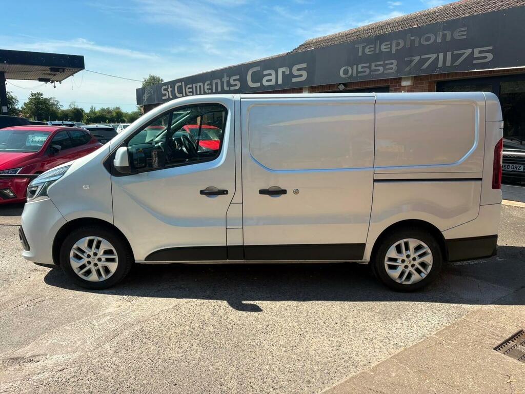 Renault Trafic Sl28 Dci 120 Sport Energy Nav Swb Low Roof Black #9