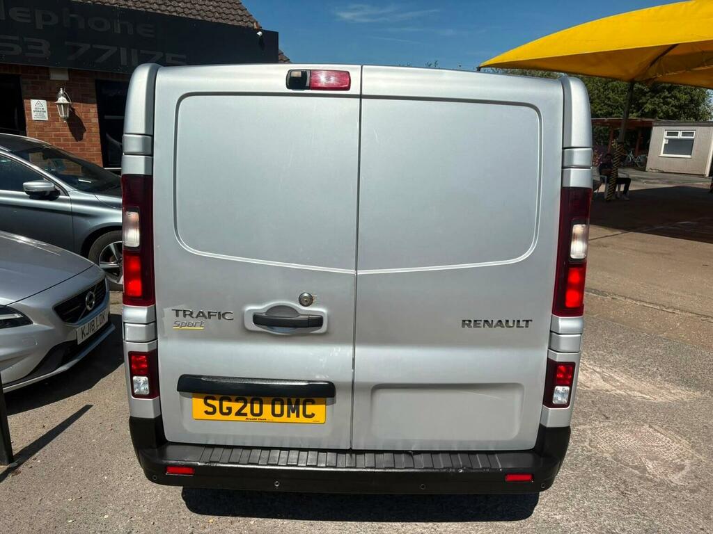 Renault Trafic 2.0 Dci Energy 28 Sport Swb Standard Roof Euro 6 Silver #5