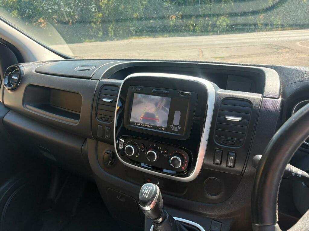 Renault Trafic Sl28 Dci 120 Sport Energy Nav Swb Low Roof Black #16