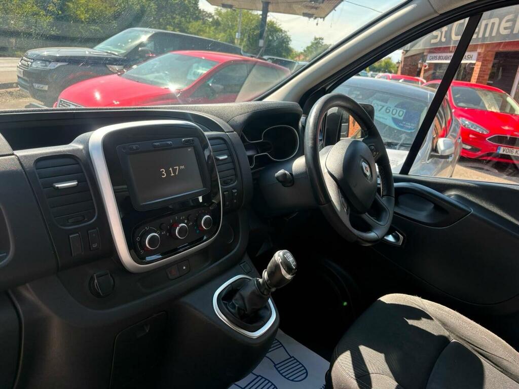 Renault Trafic Sl28 Dci 120 Sport Energy Nav Swb Low Roof Black #21