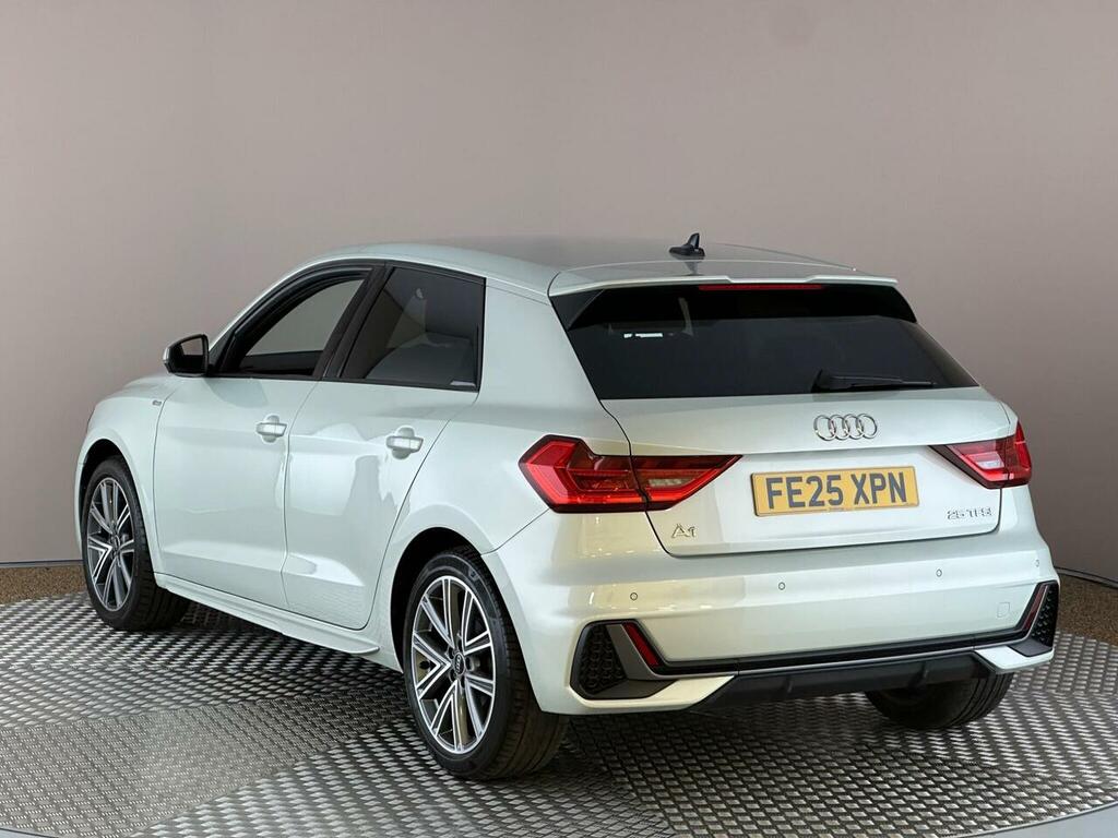 Audi A1 1.0 Tfsi 25 S Line Sportback S Tronic Euro 6 Ss FE25XPN #4