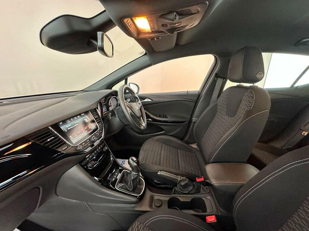 Vauxhall Astra 1.4T 16V 150 Sri Nav 2018 Silver #21