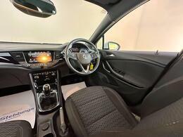 Vauxhall Astra 1.4T 16V 150 Sri Nav 2018 Silver #44