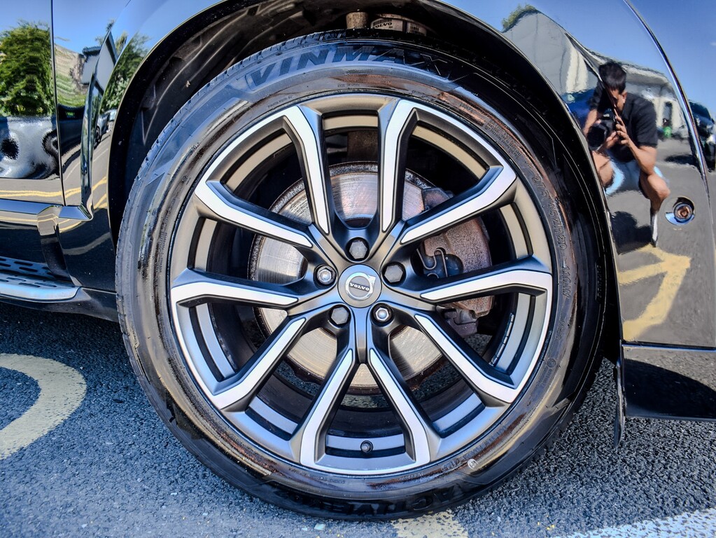 Volvo XC90 D5 Momentum Awd #2