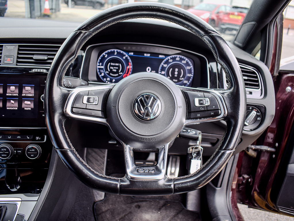Volkswagen Golf Golf Gti Clubsport Edition 40 White #18