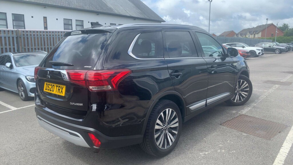 Mitsubishi Outlander Design #3