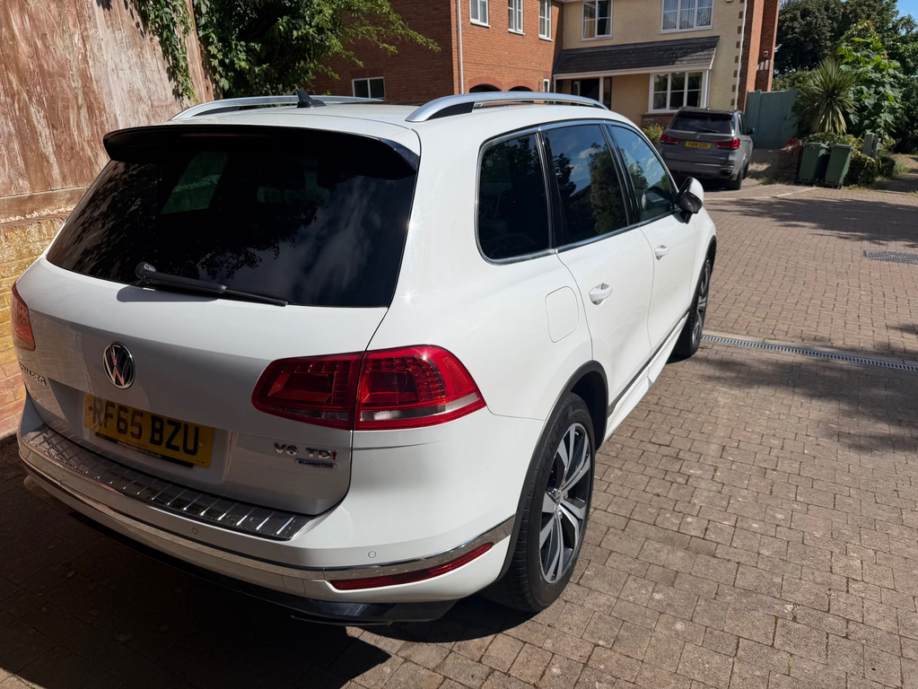 Volkswagen Touareg V6 R-line Tdi Bluemotion Technology #2