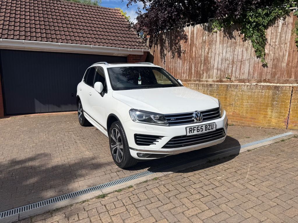 Volkswagen Touareg V6 R-line Tdi Bluemotion Technology