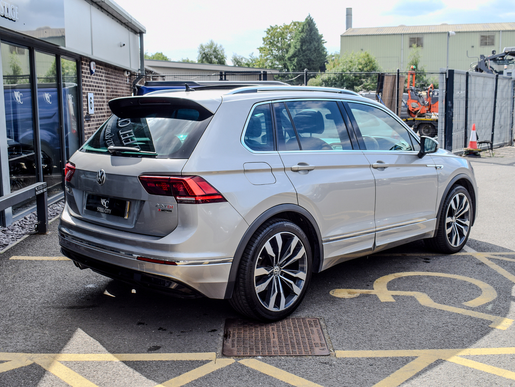 Volkswagen Tiguan 2.0 Tdi Bluemotion Tech Sel 2017 Silver #4