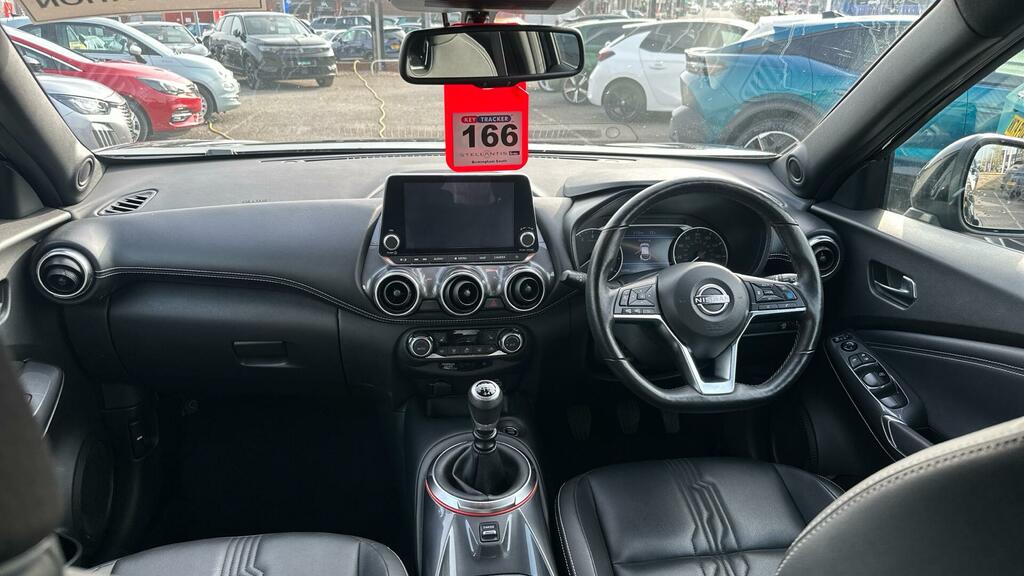 Nissan Juke 1.0 Dig-t Tekna Euro 6 Ss DN73ONX Black #4
