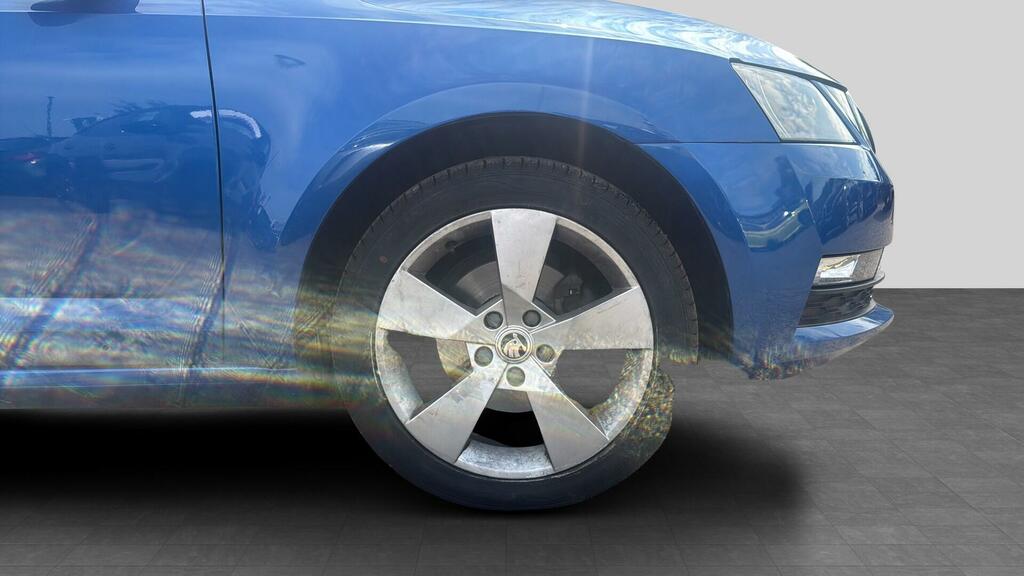 Skoda Octavia Estate 1.5 Tsi 150Ps Se Drive Act Dsg Black #11