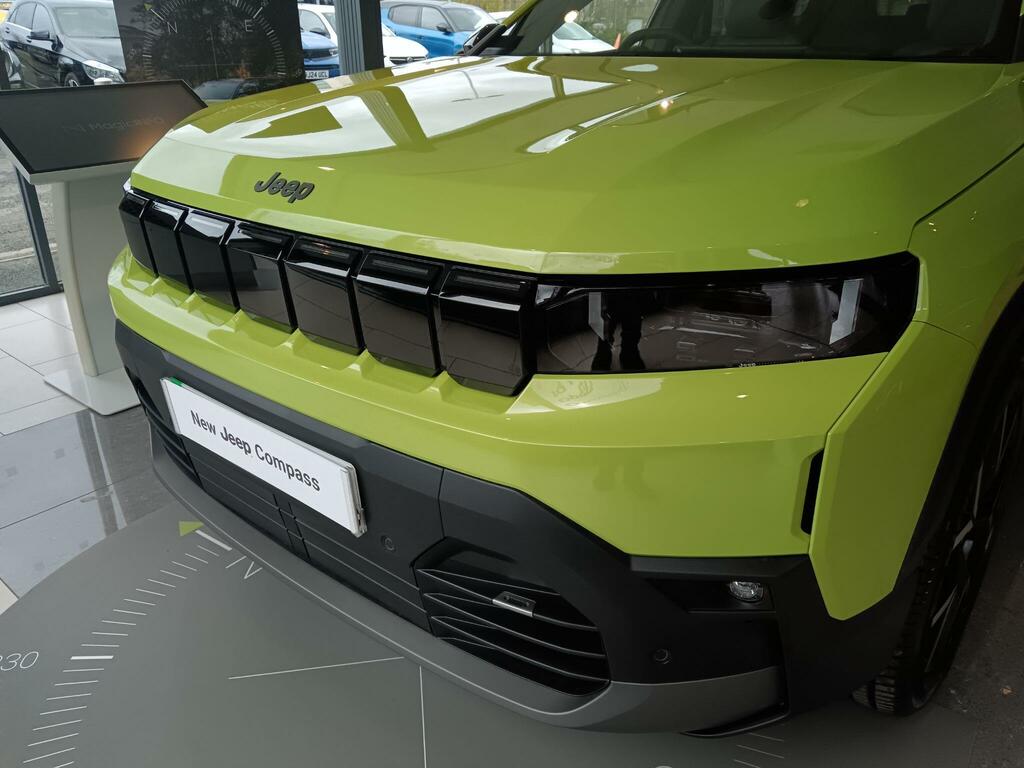 Jeep Compass 74Kwh First Edition 11Kw Charger Green #3