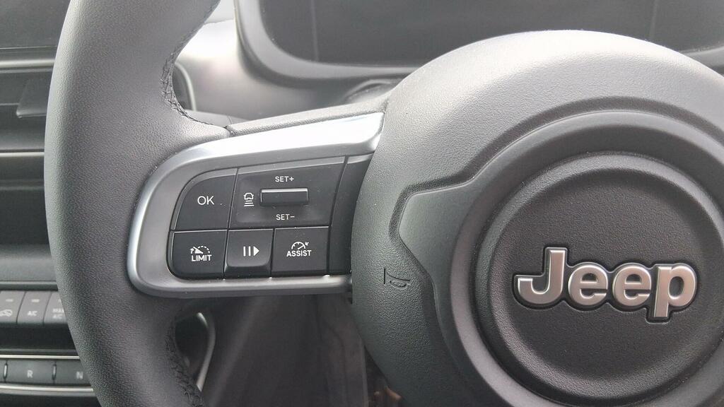 Jeep Avenger 115Kw Summit 54Kwh Black #21