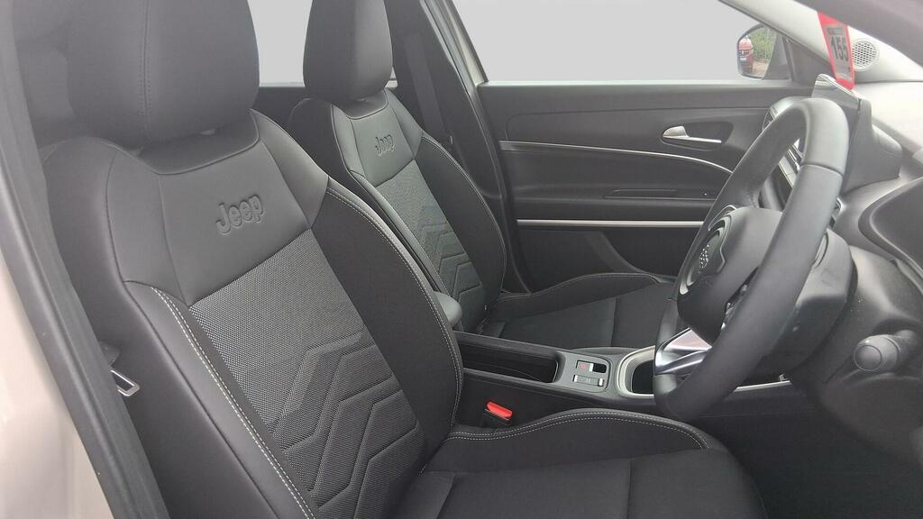 Jeep Avenger 115Kw Summit 54Kwh Black #18