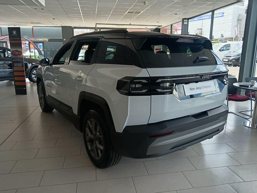 Jeep Compass First Edition White #4