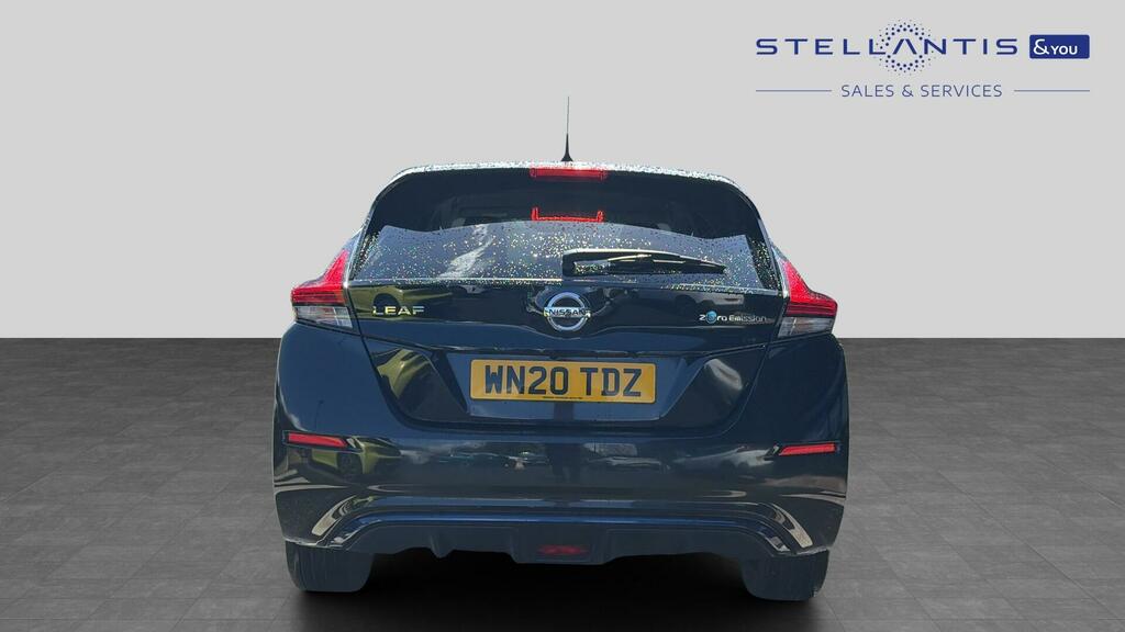 Nissan Leaf 40Kwh Tekna Black #4