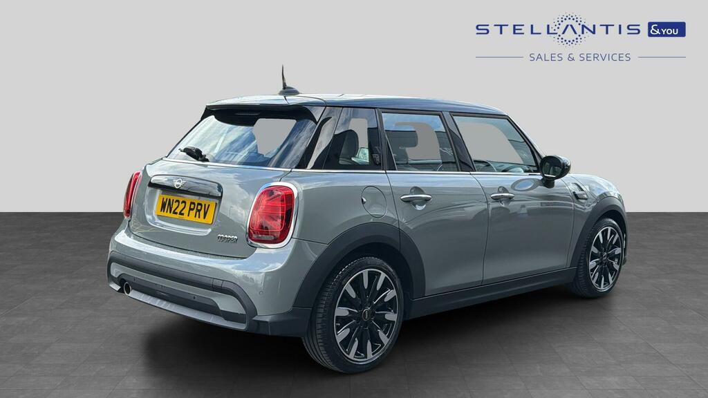 Mini Hatch 1.5 Cooper Exclusive Steptronic Euro 6 Ss WN22PRV Grey #3