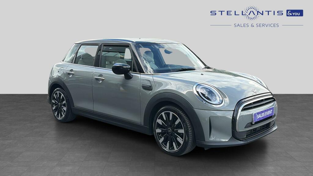 Mini Hatch 1.5 Cooper Exclusive Steptronic Euro 6 Ss Grey