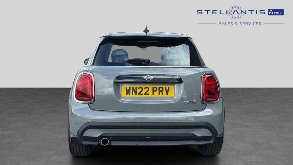 Mini Hatch 1.5 Cooper Exclusive Steptronic Euro 6 Ss WN22PRV Grey #4
